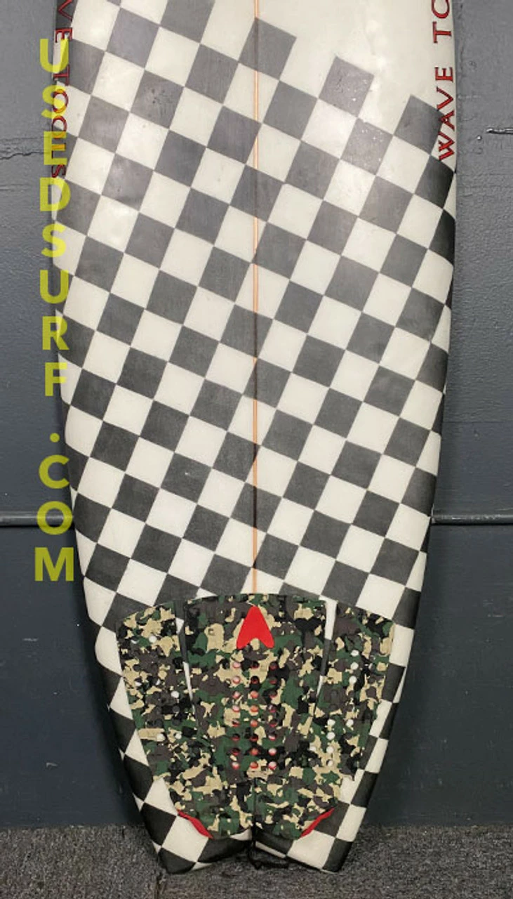 5'2" Wave Tools "Twin Fin" 26.06 CL Used Surfboard #36862 - Image 4